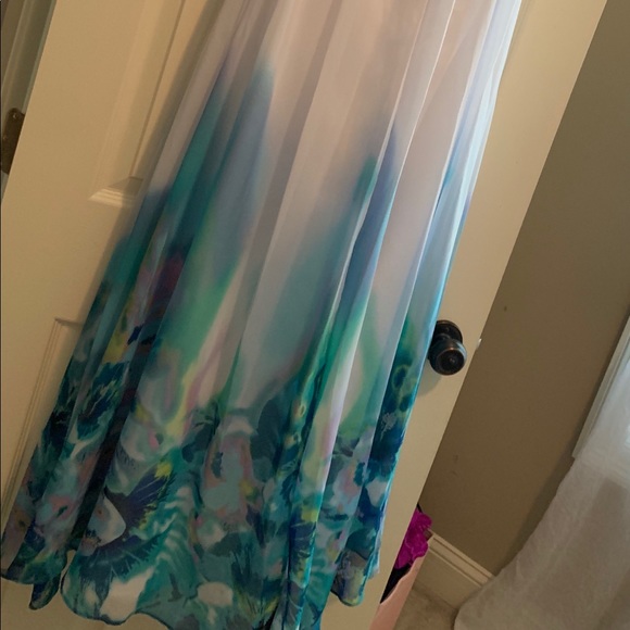 Prom/Homecoming/Formal Multi-color Dress. - Picture 4 of 6